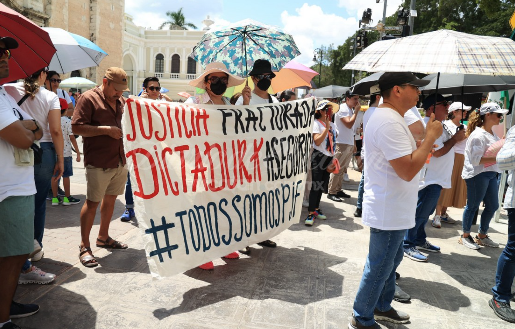 Protestan contra la reforma judicial en Yucatán